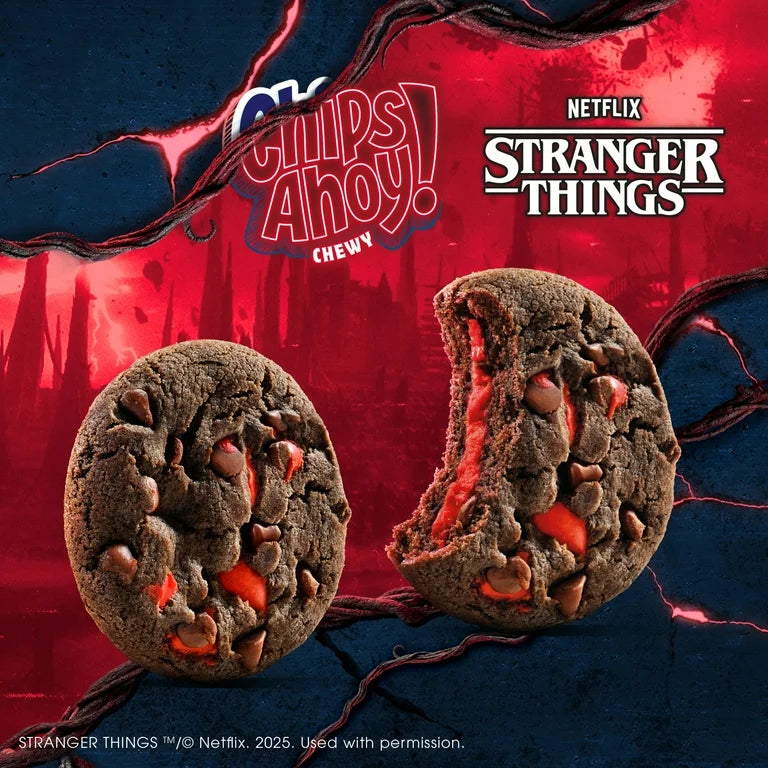 EDICIÓN LIMITADA: Galletas Chips Ahoy! Stranger Things Fresa y Chocolate Tamaño Grande 281g