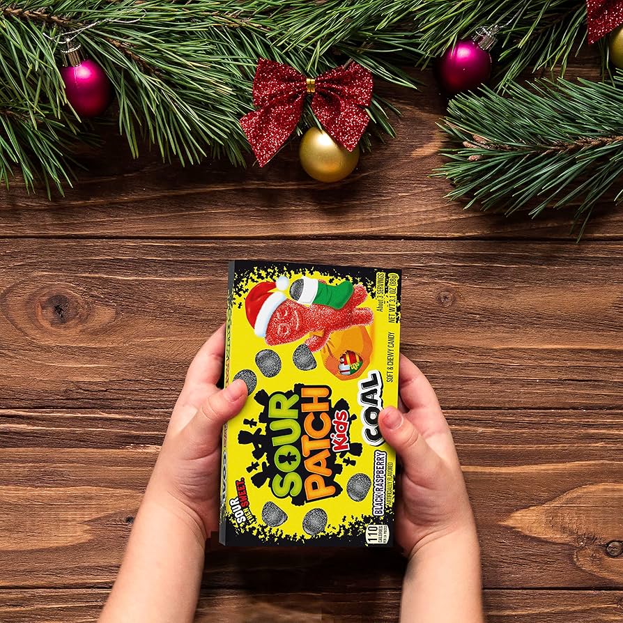 NAVIDAD: Gomitas Sour Patch Kids Coal Black Raspberry 88g