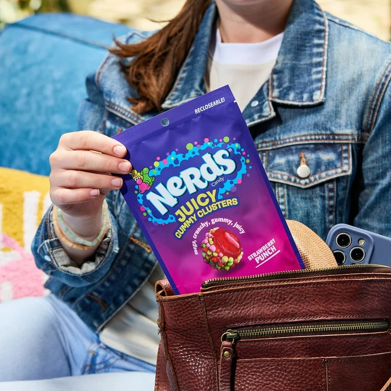 Nerds Juicy Gummy Clusters Strawberry Punch Gomitas Grande 202g
