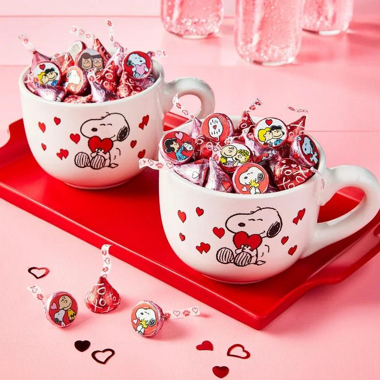 VALENTINE: Chocolates Hershey’s Kisses Snoopy & Friends 269g