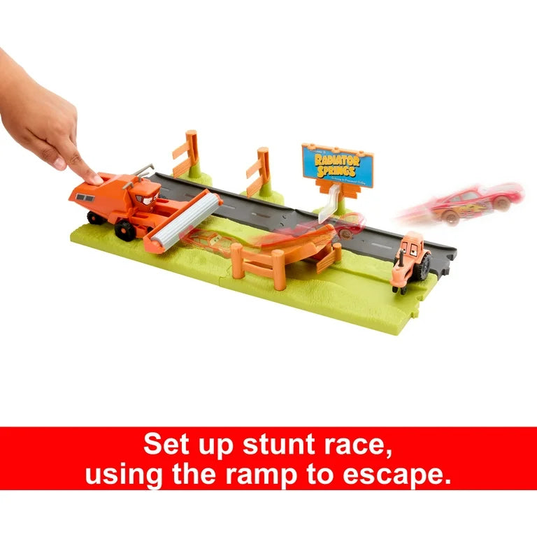 Set Disney Pixar Cars Frank Escape & Stunt Race